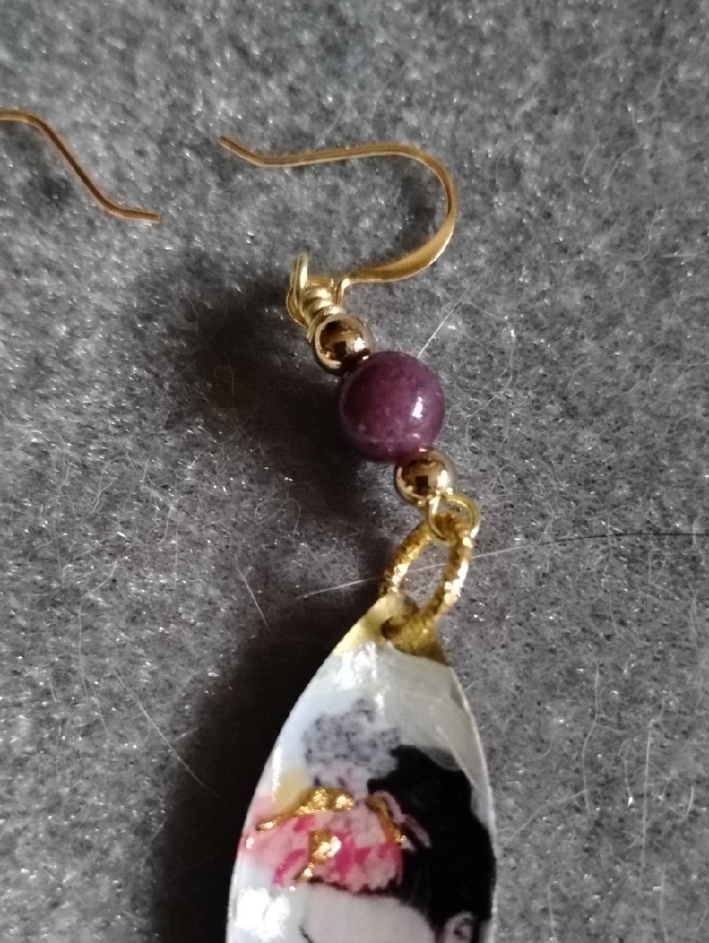 Hand Crafted Frida Kahlo Portrait Dangle Earrings With Purple Quartz and Gold - Picture 3 of 5